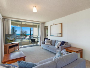 Kooringal Unit 3 - Wi-Fi included in this great value apartment right on Greenmount Beach Coolangatta